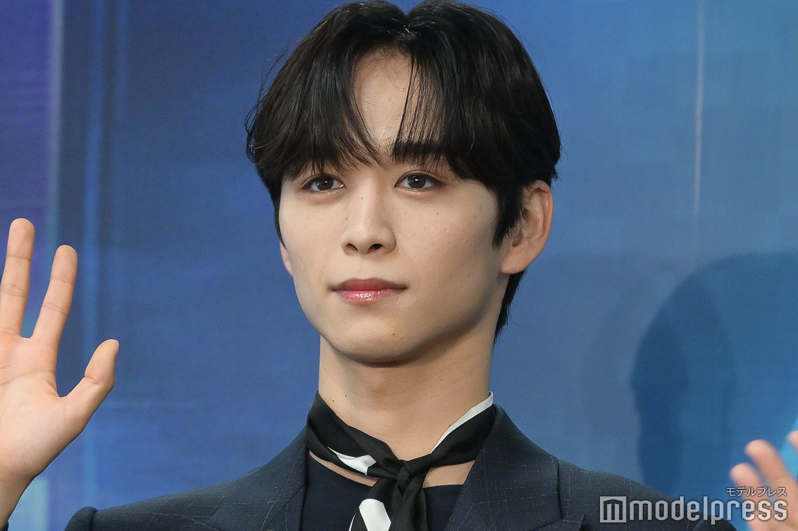 佐野雄大から現場監督ぶりを褒められた後藤威尊（C）モデルプレス