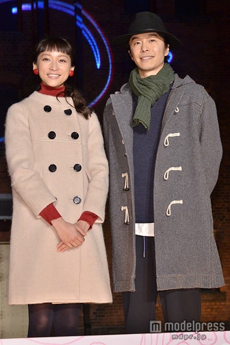 (左から)杏、長谷川博己