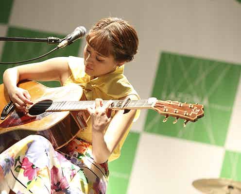 chay、“春恋”ライブ開催 新曲・代表曲・弾き語り…ラブソング満載!