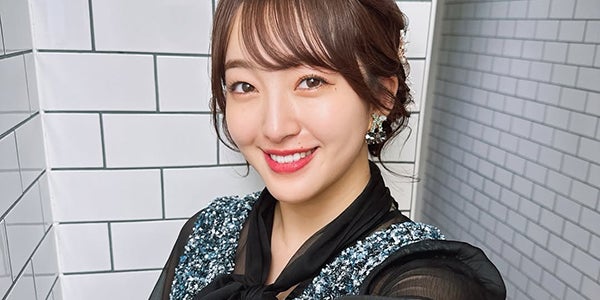 元HKT48田島芽瑠、胸元のぞく赤ワンピ姿 “ミニーちゃん風コーデ”に絶賛