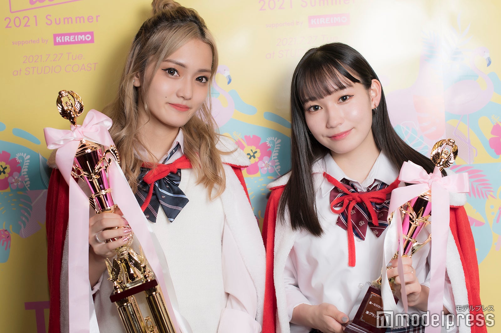 「高一ミスコン2021」グランプリ・みずき／大野瑞希さん、準グランプリ・あんずさん（C）モデルプレス