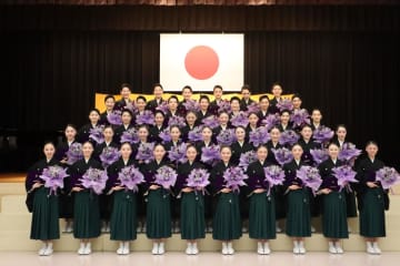 宝塚音楽学校112期卒業式 総代の國宗美花さんは「尊い2年間を胸に芸の道に」