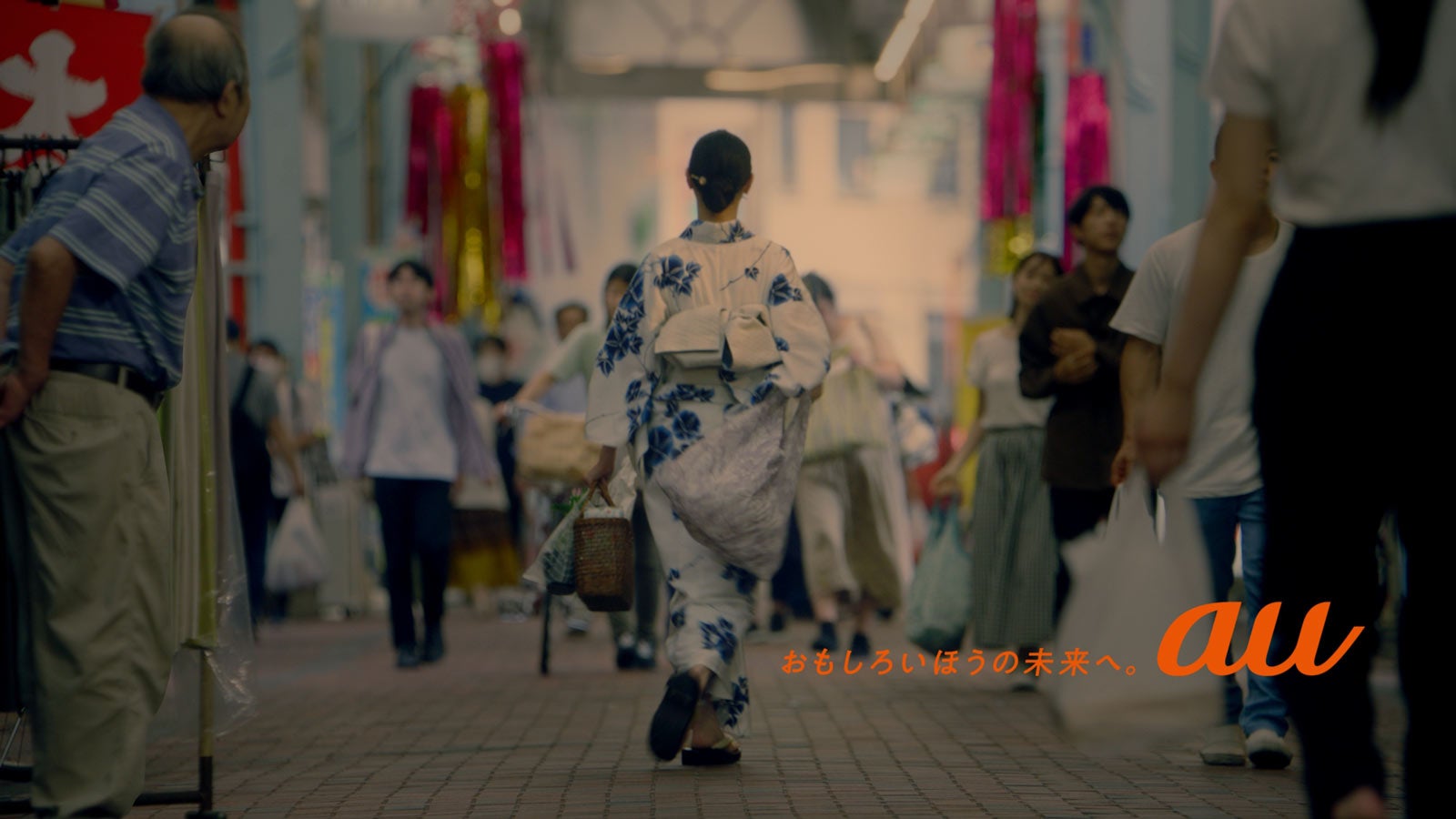 西野七瀬／「意識高すぎ！高杉くん」新CM「大抽選会」篇より（提供写真）