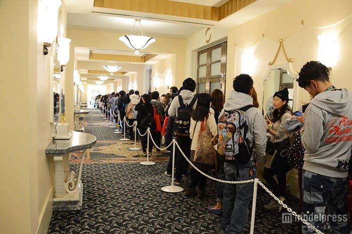 「D23 Expo Japan マジカルストア」グッズ販売には長蛇の列が/ディズニーファンイベント「D23 Expo Japan 2015」