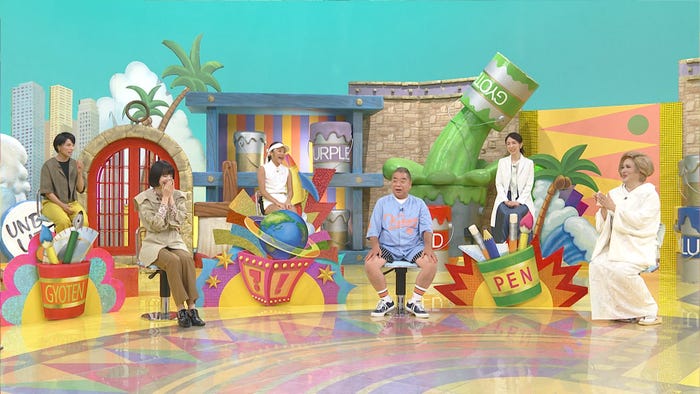 松本薫、小松菜奈、野田すみれ、出川哲朗、丸田佳奈、IKKO (C)日本テレビ