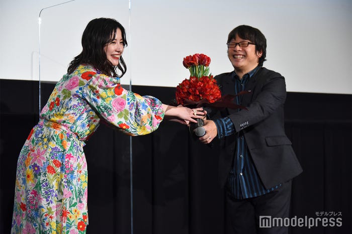 吉高由里子、三木孝浩監督 (C)モデルプレス