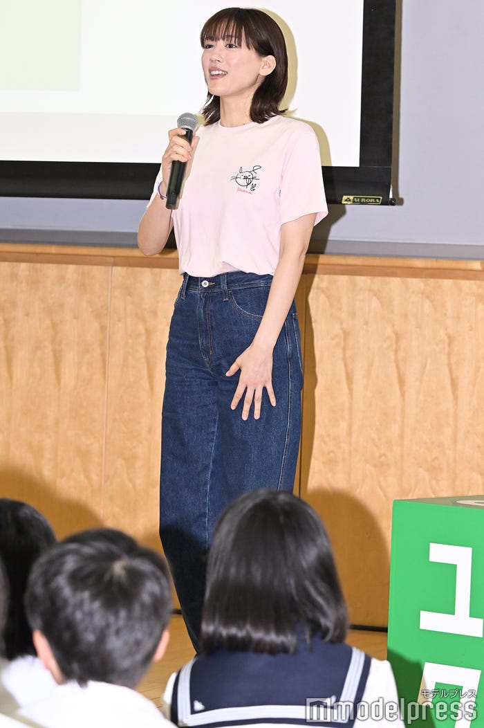 綾瀬はるか(C)モデルプレス