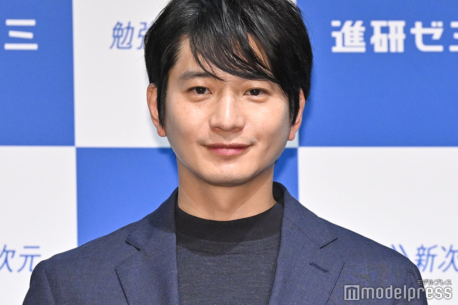 ｖ（C）モデルプレス