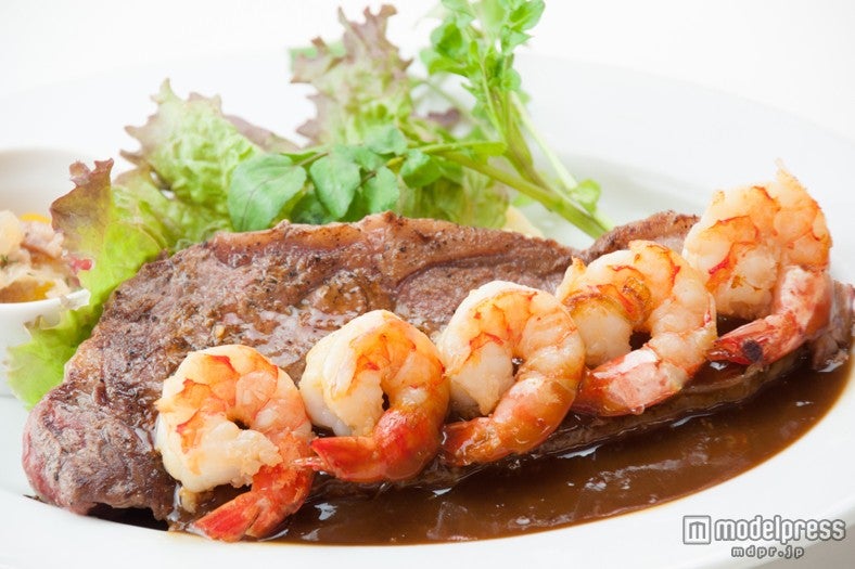 「サーフ＆ターフ コンボプレート」￥2，950