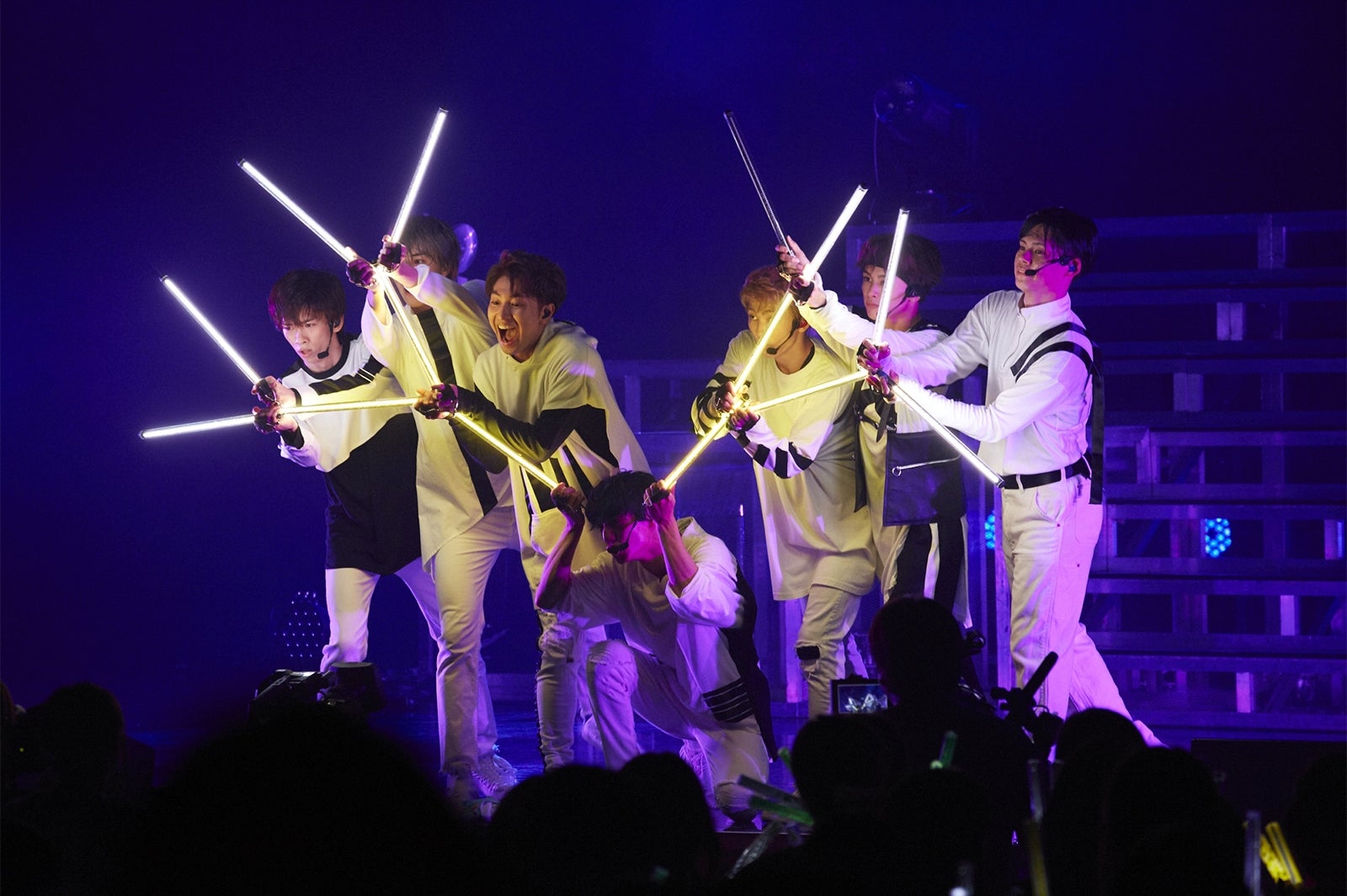 超特急（写真提供：SDR）