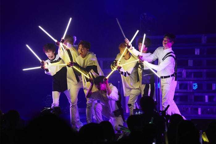 超特急(写真提供:SDR)