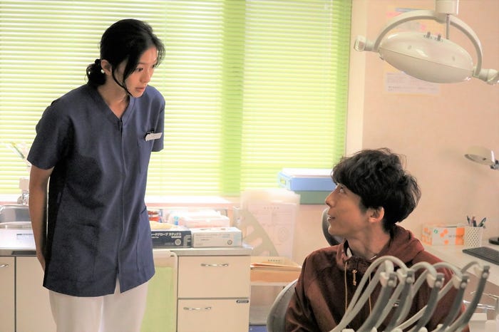 榮倉奈々、高橋一生(C)カンテレ