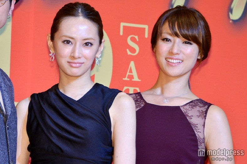 北川景子（左）と深田恭子（右）