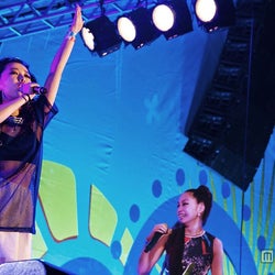 中島美嘉 加藤ミリヤ ブラジルでw杯応援ソングを興奮のパフォーマンス モデルプレス