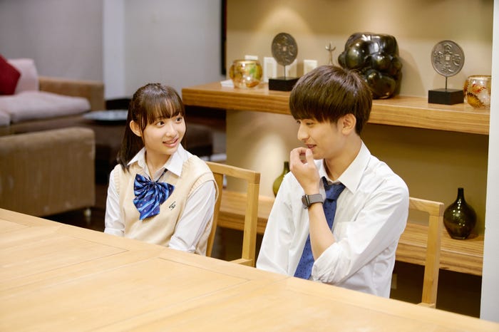 かれん、せな/AbemaTV「今日、好きになりました。」より(提供写真)