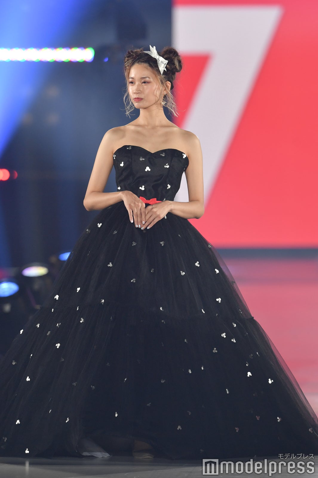 （C）モデルプレス