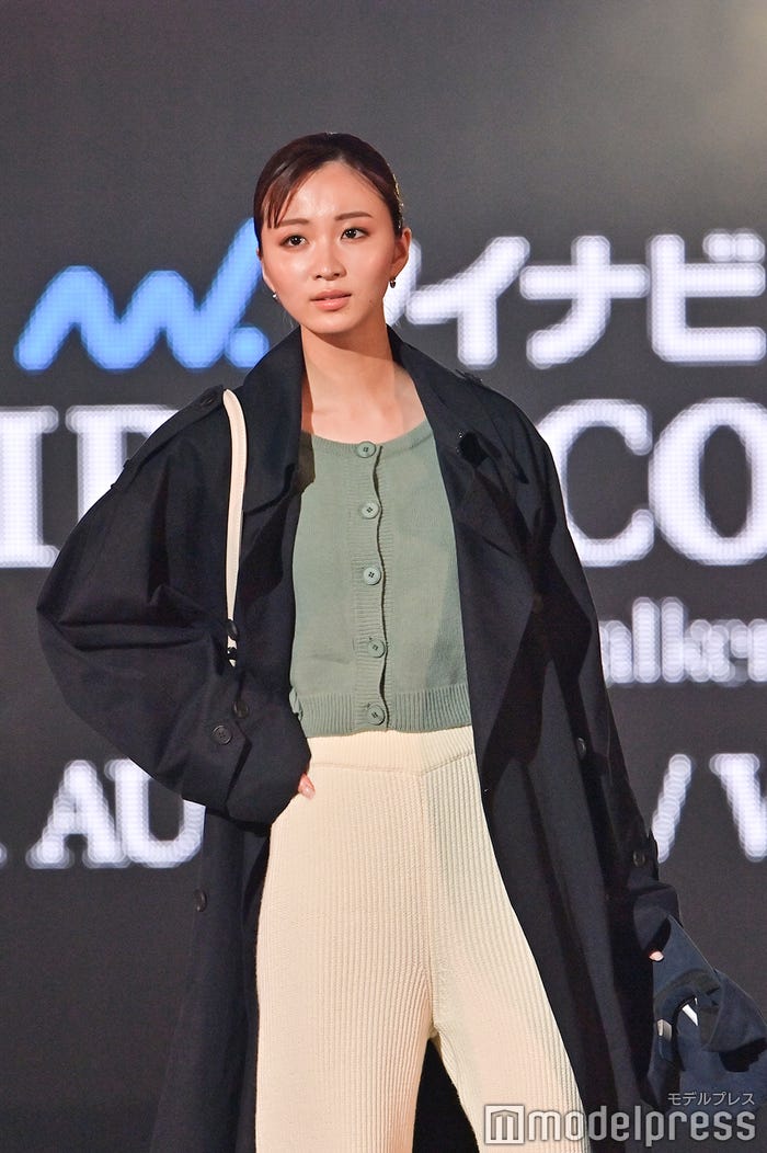 岡崎紗絵(C)モデルプレス