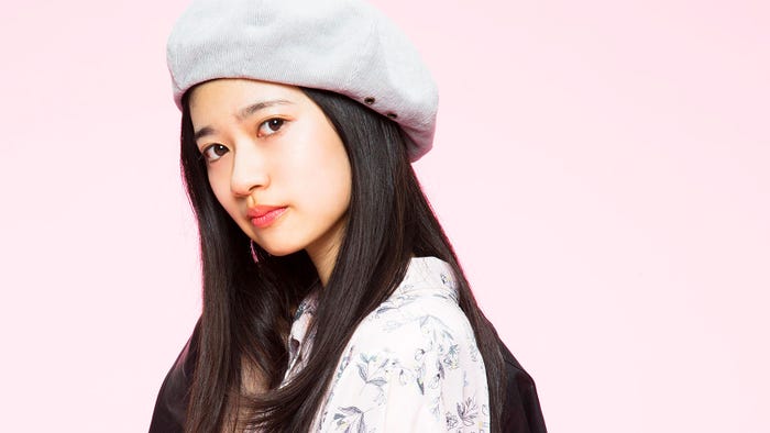 寺田蘭世/「smart」5月号(2017年3月24日発売)より(画像提供:宝島社)