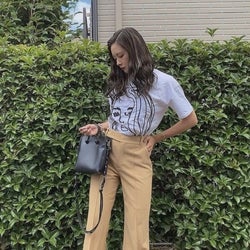 《ZARA》おしゃれ度格上げ確実!ヴィンテージ感ある「柄Tシャツ」はザラでGET♡