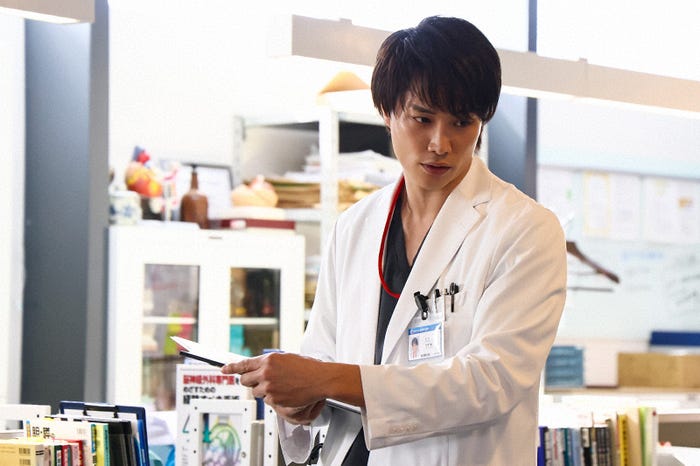 鈴木伸之「まどか26歳、研修医やってます!」第1話(C)TBS