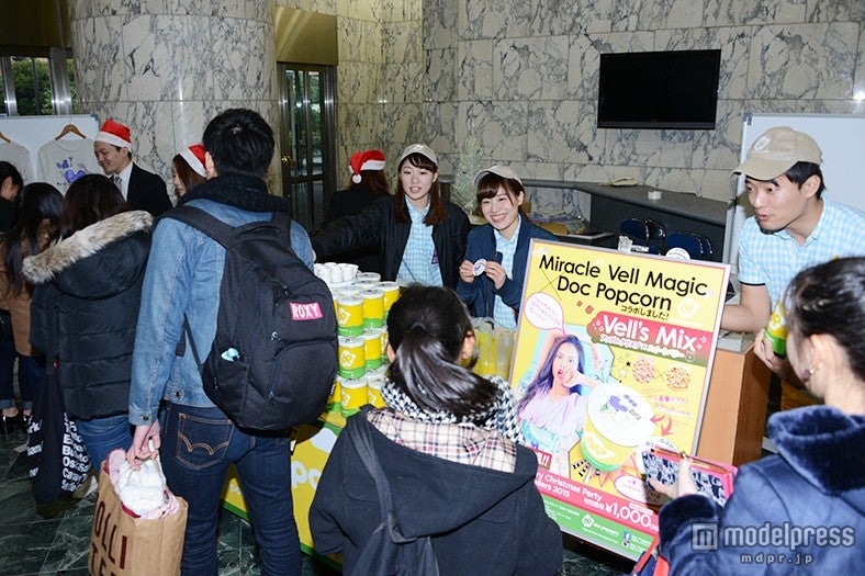 ロビーの様子（C）モデルプレス