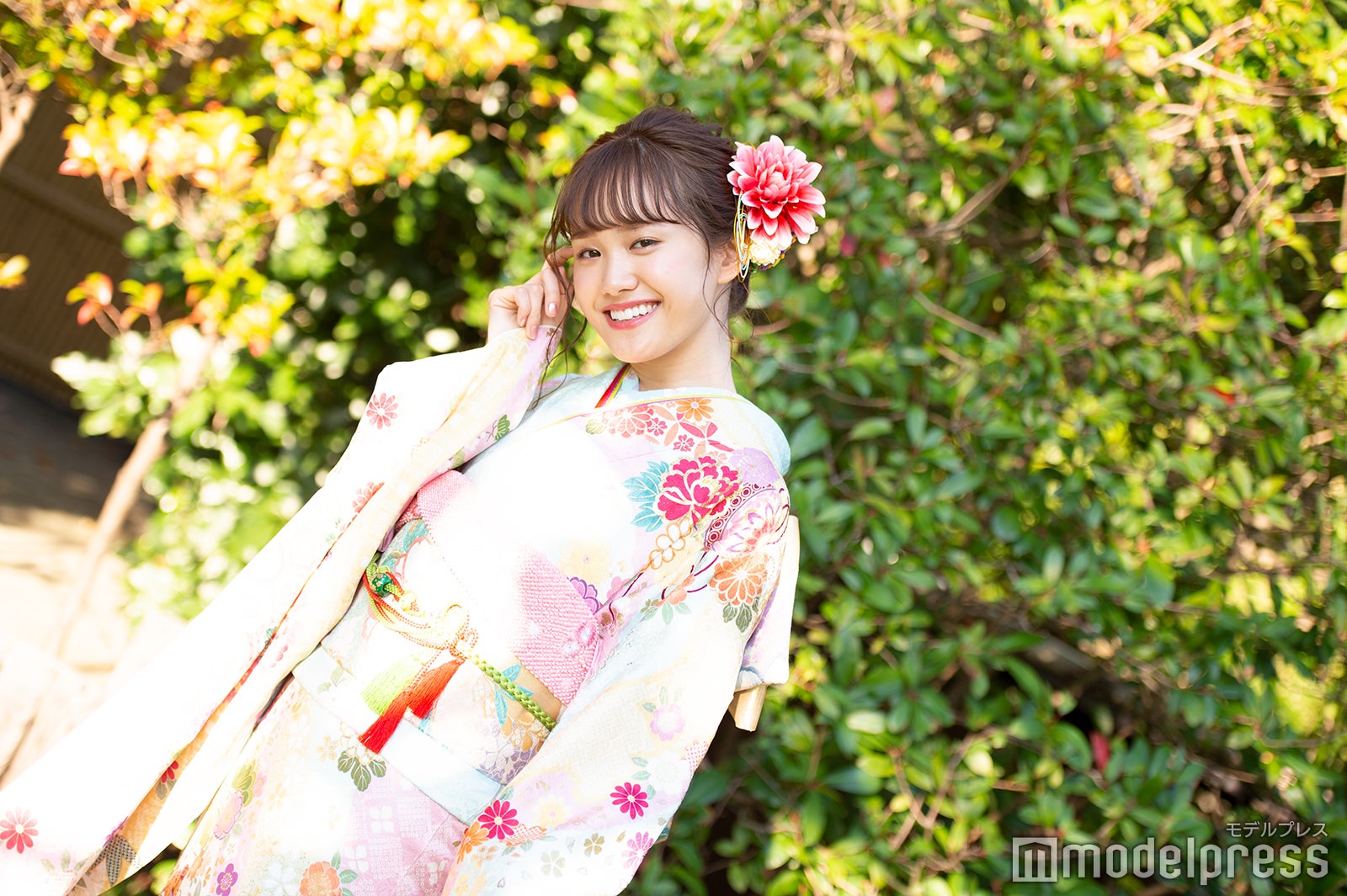 尾碕真花（C）モデルプレス