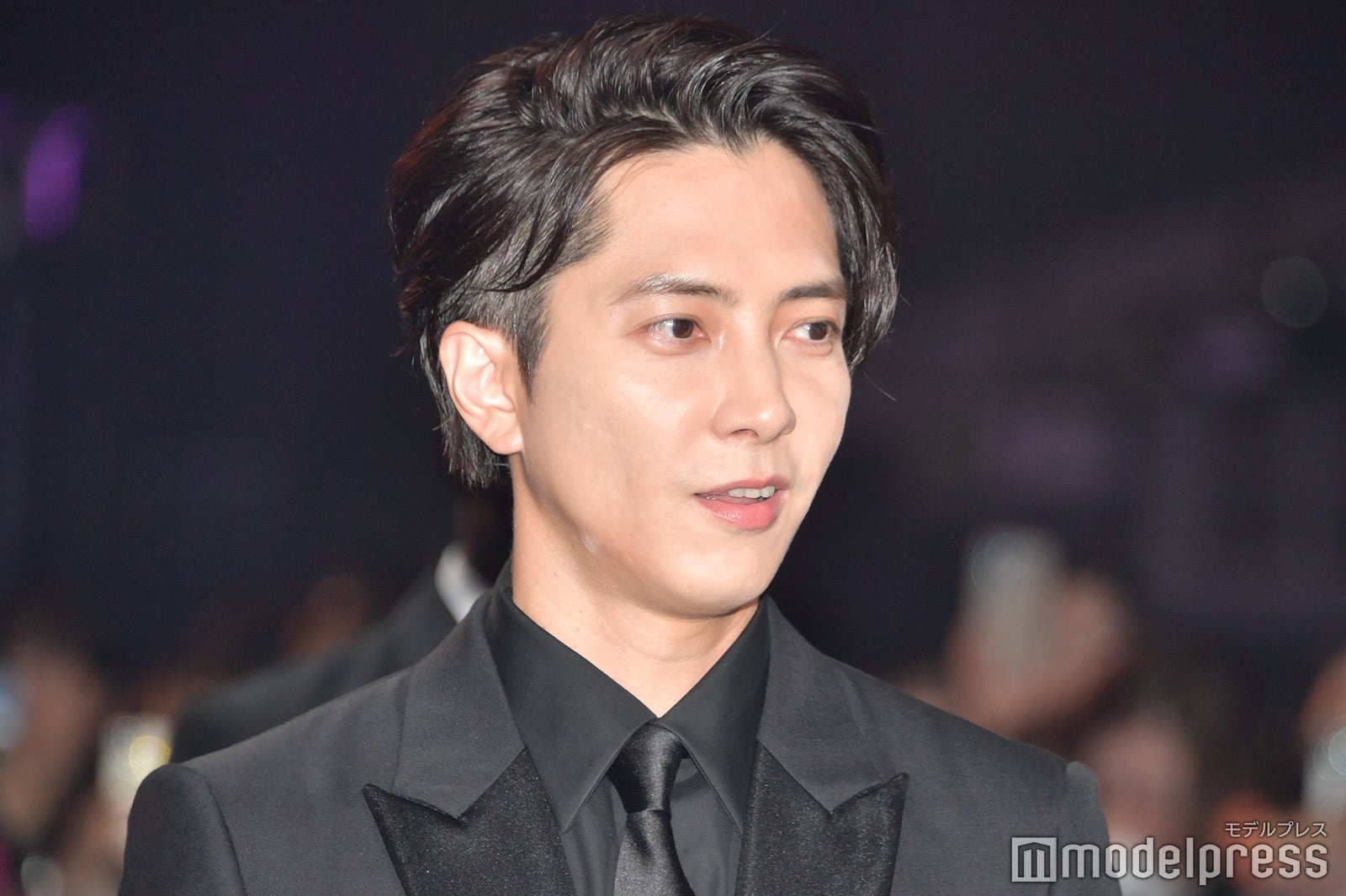 山下智久、“近距離ファンサ”で会場沸く 5年ぶりライブツアーで“ファンと音楽の力”実感＜MTV VMAJ 2023ブルーカーペット＞ - モデルプレス