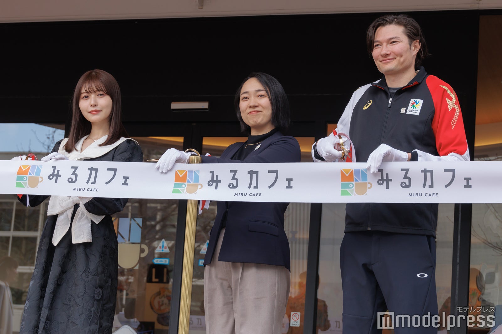 長濱ねる、川俣郁美氏、山田真樹選手（C）モデルプレス