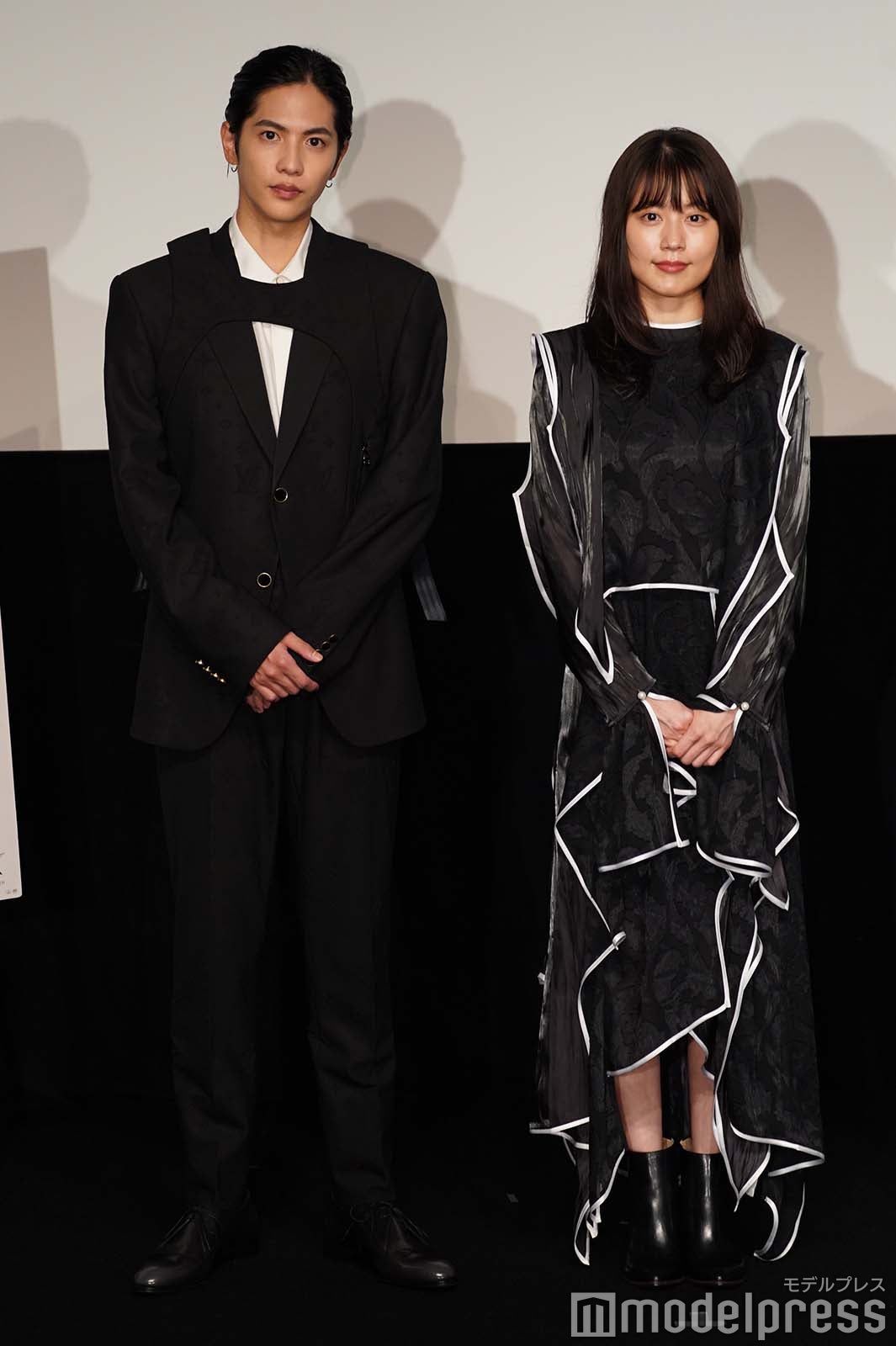 志尊淳、有村架純（C）モデルプレス