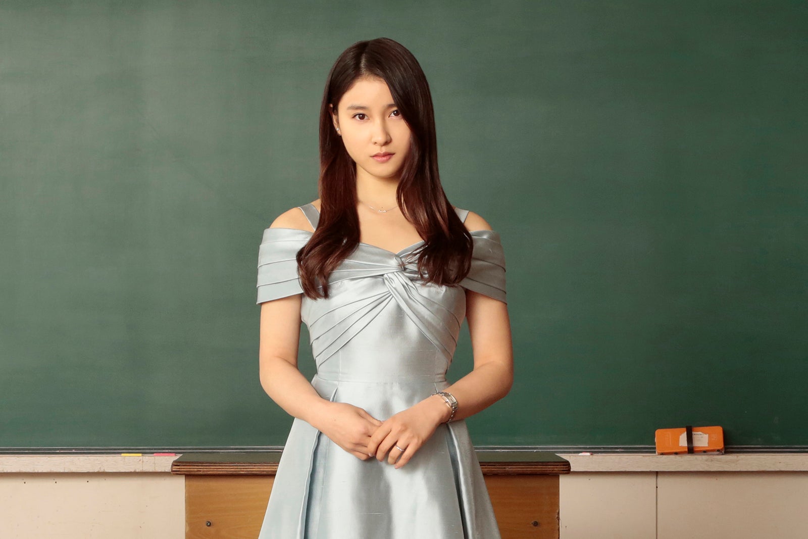 土屋太鳳（C）2021『哀愁しんでれら』製作委員会