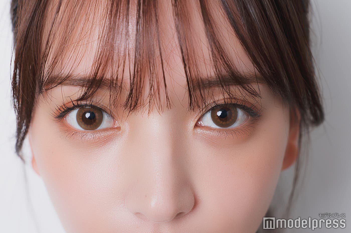 Illumi Brown(イルミブラウン)使用(C)モデルプレス