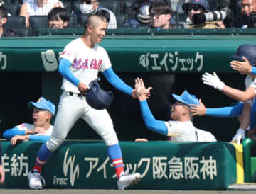 花咲徳栄が16年ぶりの春1勝！八回に遊ゴロ間で一気に2点を勝ち越し 岩井監督「DHの恩恵」先発の黒川が132球の熱投で完投勝利