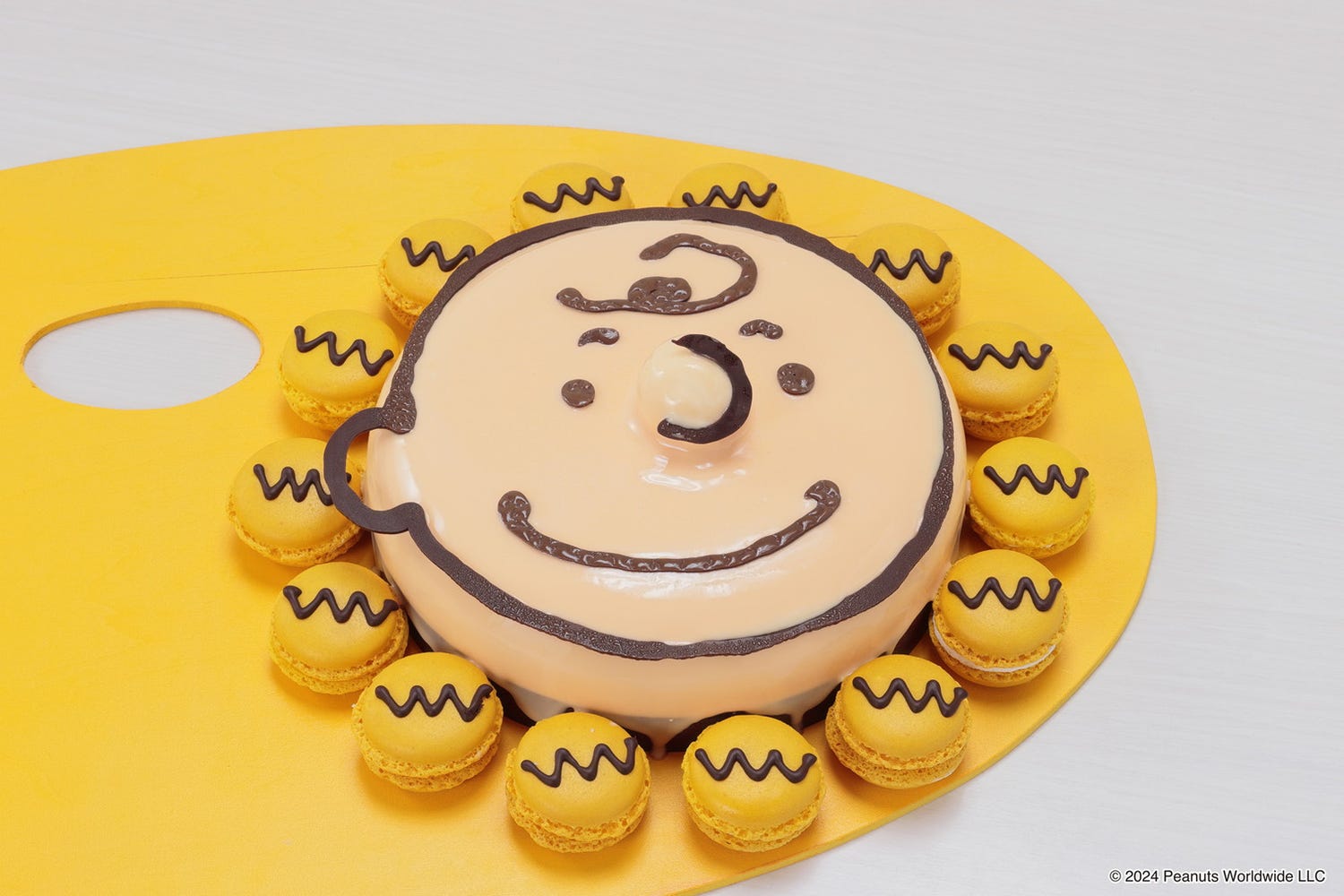 スヌーピーと仲間達の秋スイーツビュッフェ、ヒルトン名古屋で開催 アートな世界観をカラフルに表現