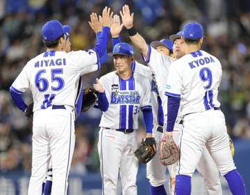 DeNA戦 客席観戦の人気アイドルが中継に映りまくる SNS騒然「びっくり笑」「こんな普通に野球観戦してることある？」