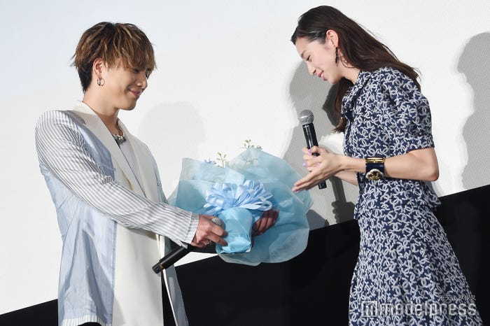 登坂広臣、中条あやみ (C)モデルプレス