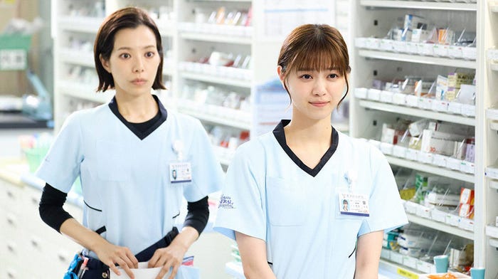 桜井ユキ、西野七瀬/「アンサング・シンデレラ 病院薬剤師の処方箋」第10話より(C)フジテレビ