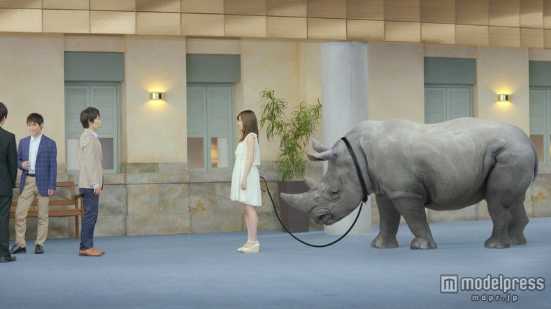 前田敦子が出演する転職情報サイト「マイナビ転職」の新テレビCM「出会い篇」のワンカット