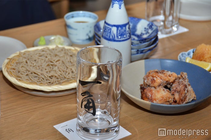 一角(C)モデルプレス