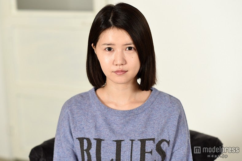 すっぴん／モデル：河西里音