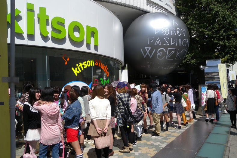 「ラフォーレファッションウィーク'11」より