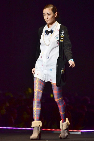 オードリー亜谷香