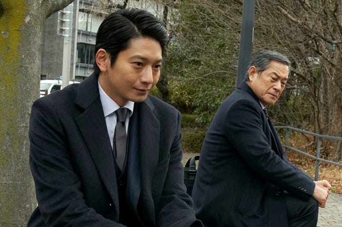 向井理、松平健「警部補ダイマジン」最終話より(C)テレビ朝日