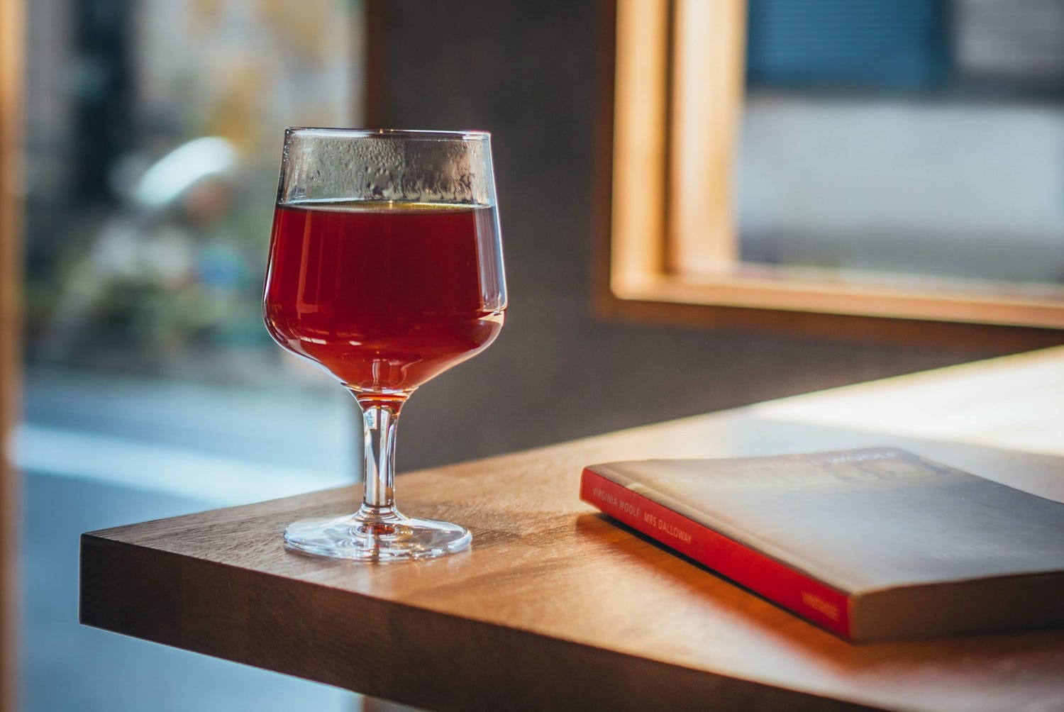 「alt.coffee roasters」京都にドッグフレンドリーな新カフェ、愛犬も食べられるあずきトーストなど提供