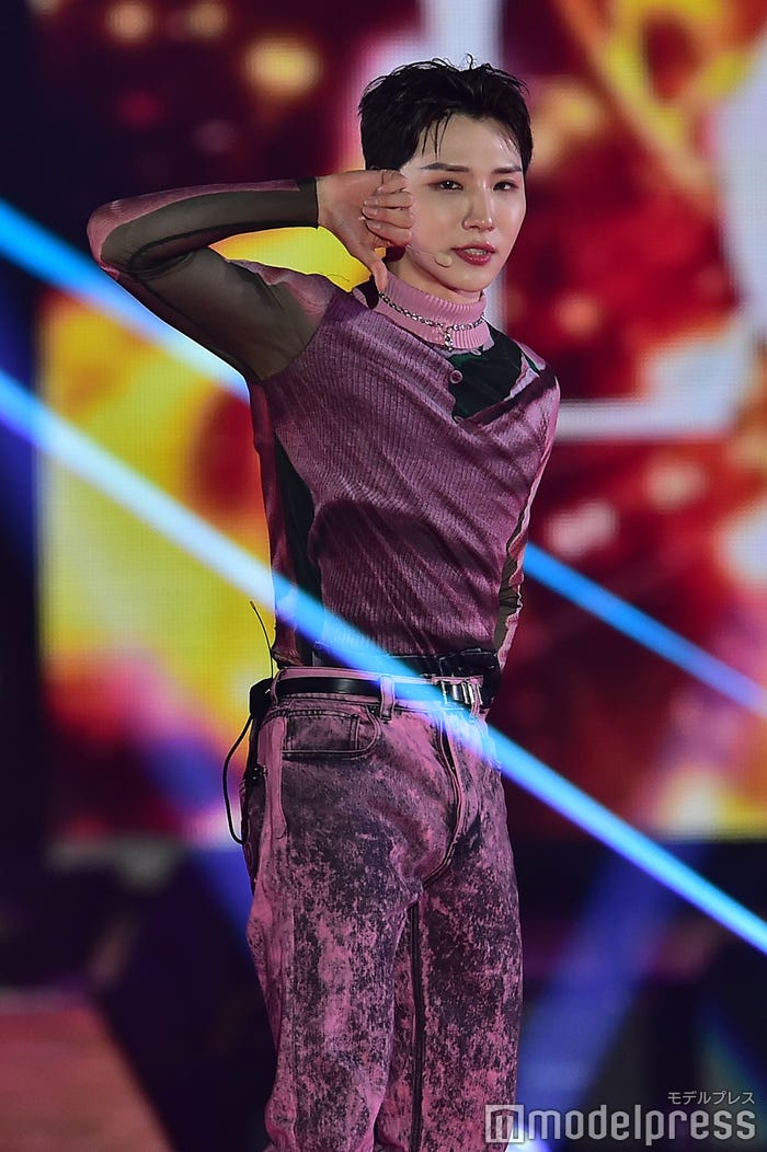 JEON WOONG(C)モデルプレス