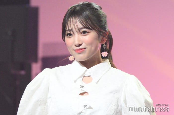 矢吹奈子(C)モデルプレス