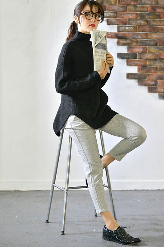 サラッと着心地の爽やかテーパードパンツ「coca」3,390円（税込）／画像提供：coca