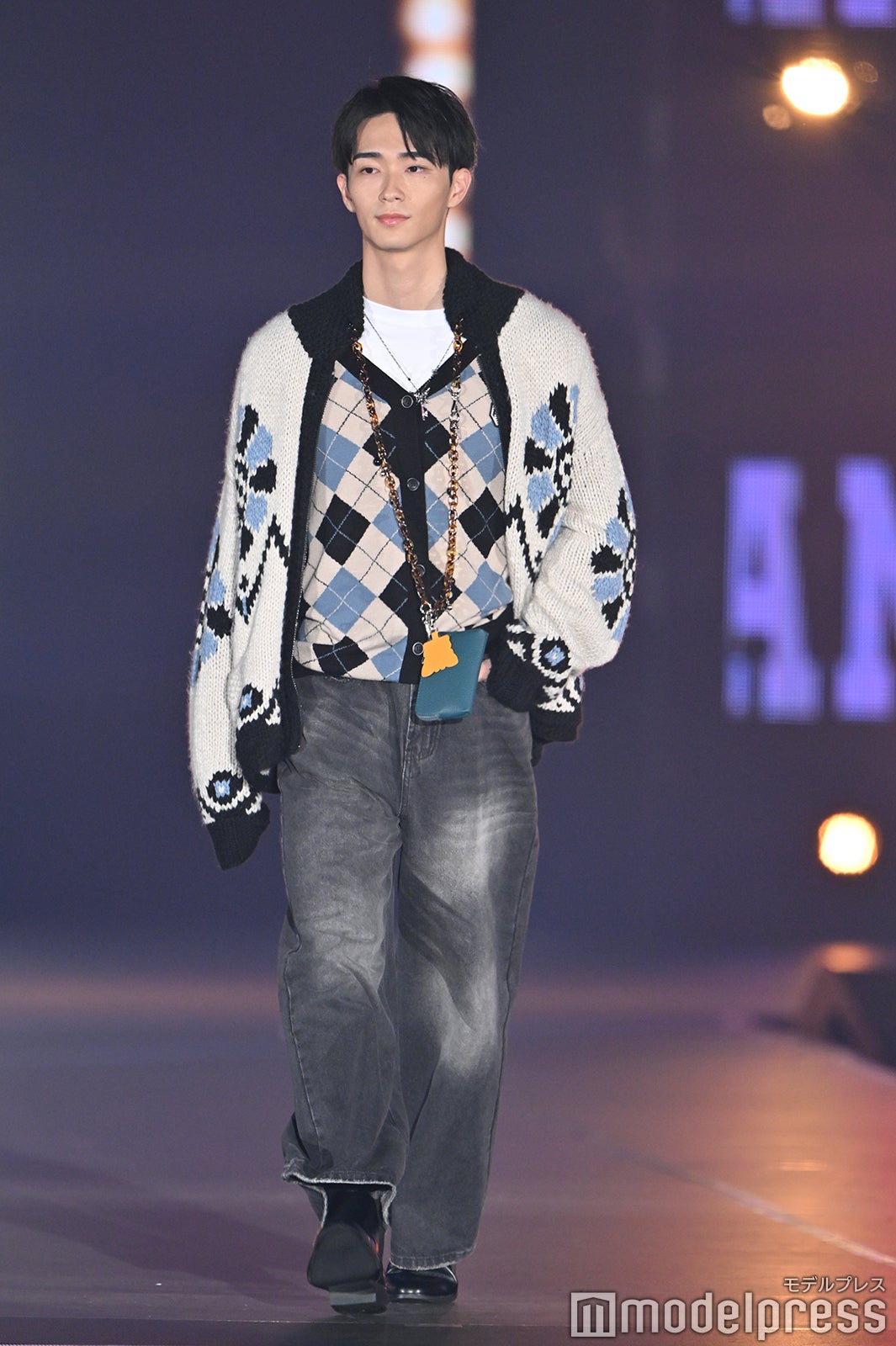 （C）モデルプレス