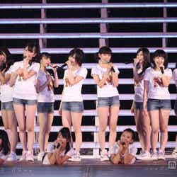 「AKB48 2013真夏のドームツアー～まだまだ、やらなきゃいけないことがある～」大阪公演1日目より（C）AKS