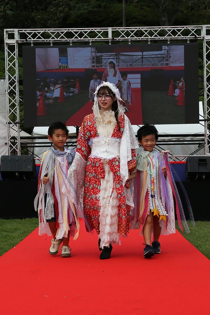 MINAMI「“さばえアクション∞(エイト)”コレクション produced by TGC」(C)めがねのまちさばえSDGsフェス2025