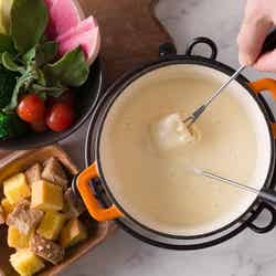 ディナー チーズフォンデュ/画像提供:株式会社MYU